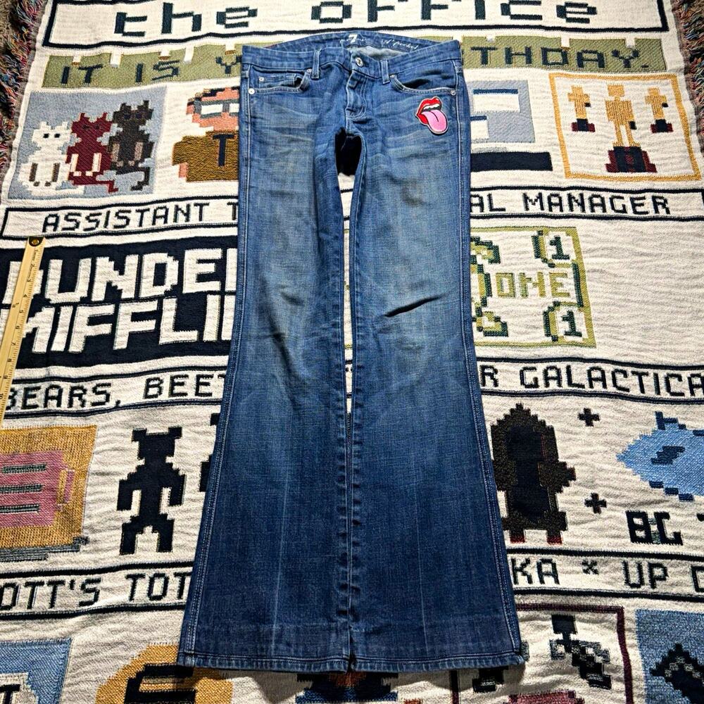 7 For All Mankind Women’s Blue Medium Wash Flared Jeans Rolling Stones Patch